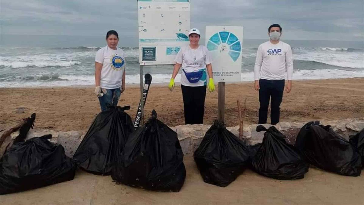 Retiran De Las Playas De Mazatl N M S De Una Tonelada De Basura A La