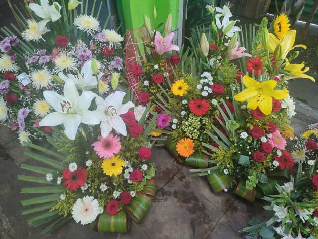 En Mazatl N Venden Arreglos Florales Desde Pesos Para El De Mayo