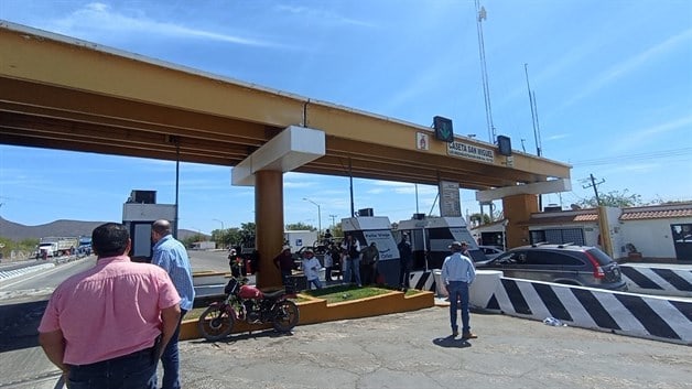 Productores De Ma Z Toman Las Casetas En Sinaloa Ahora Toc La De San