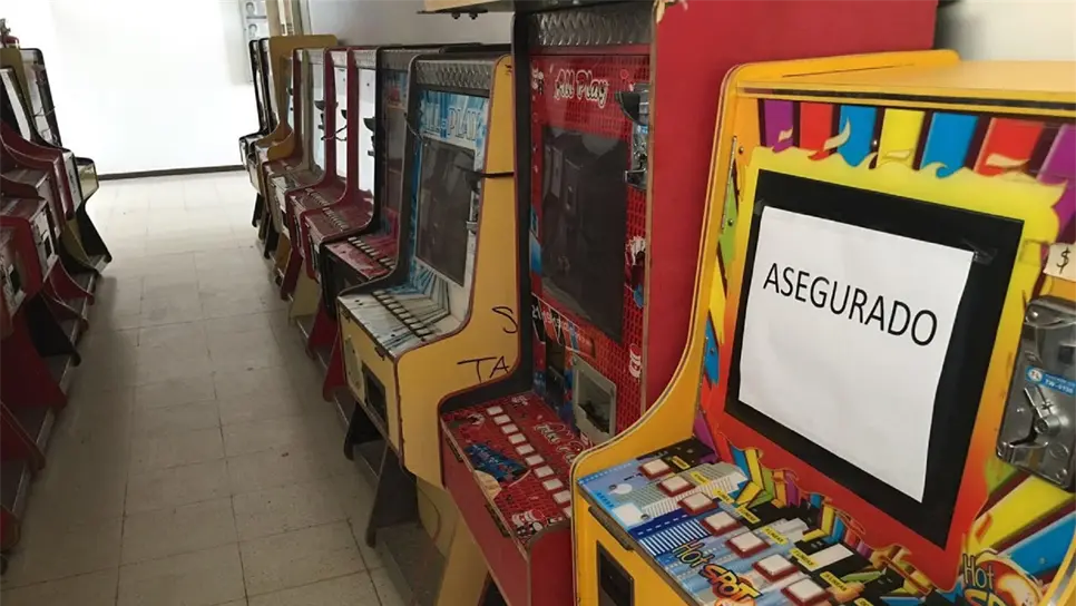 Asegura PGR máquinas tragamonedas