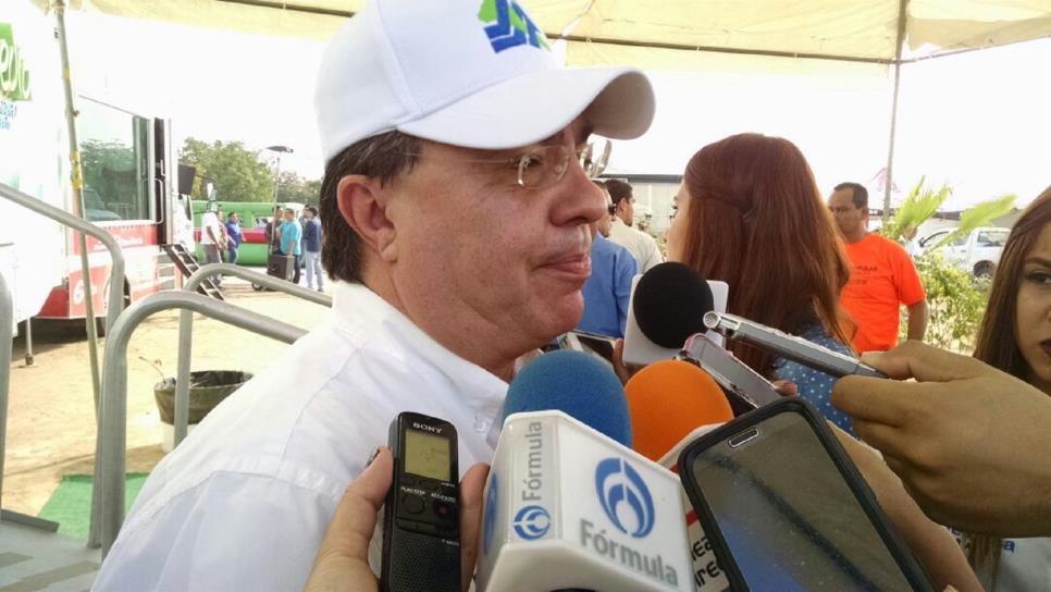 Se hará todo lo posible para que siameses sobrevivan: Echeverría