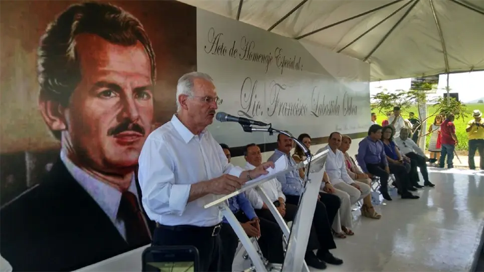 Rinden homenaje a Francisco Labastida Ochoa