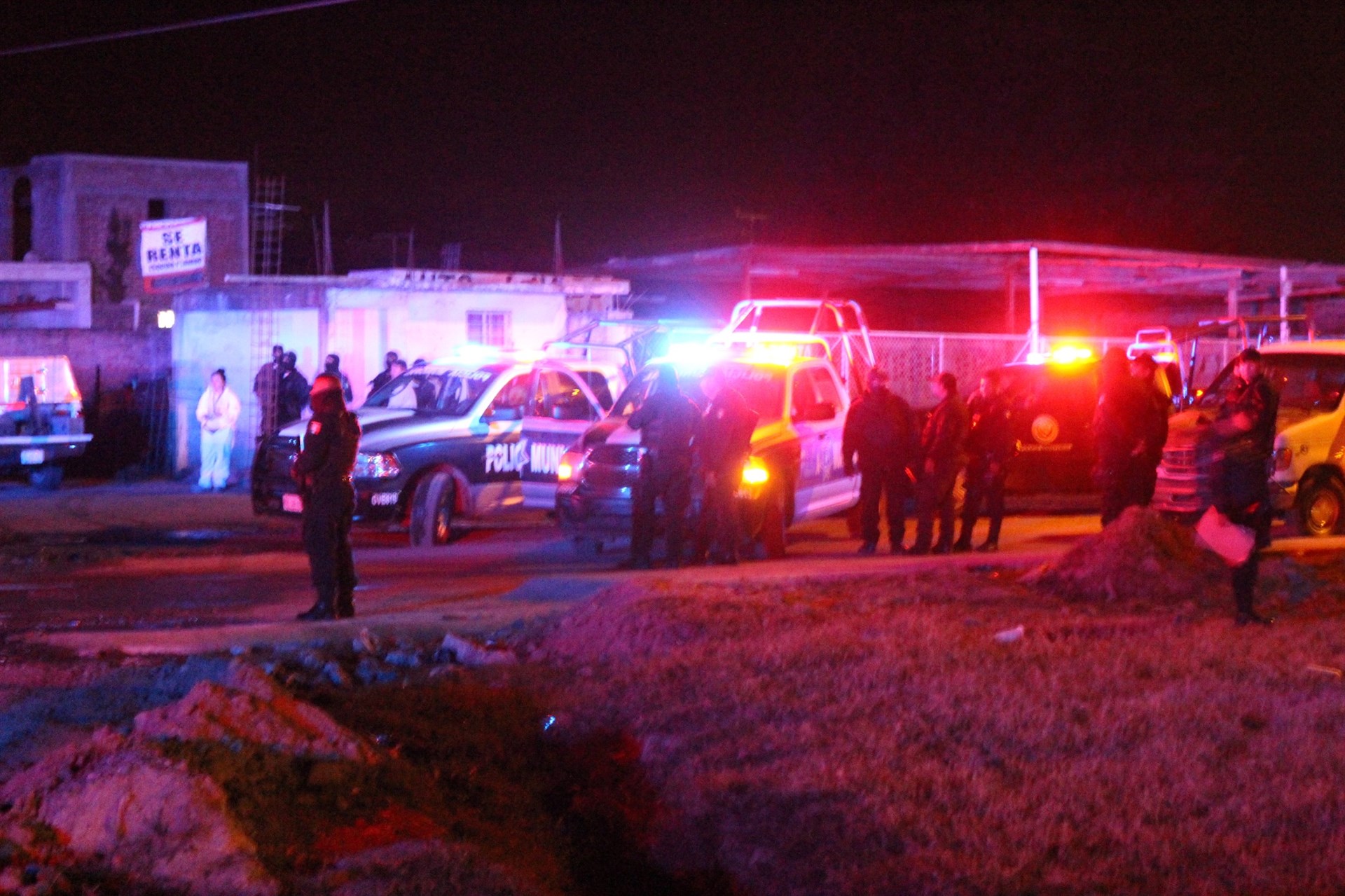 Asesinan a 2 jóvenes en la Anáhuac; levantan a uno en la Ferrusquilla