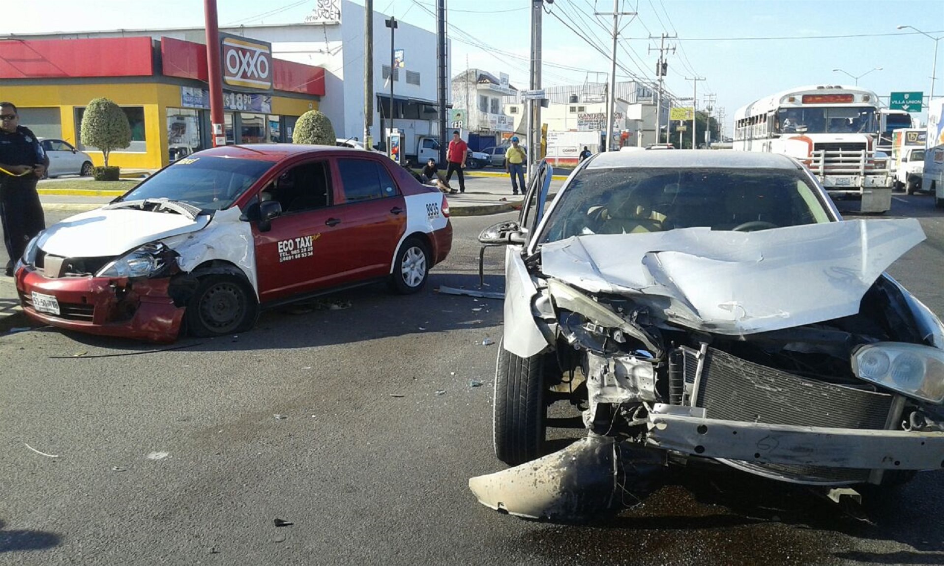 Carambola deja tres lesionados en Mazatlán