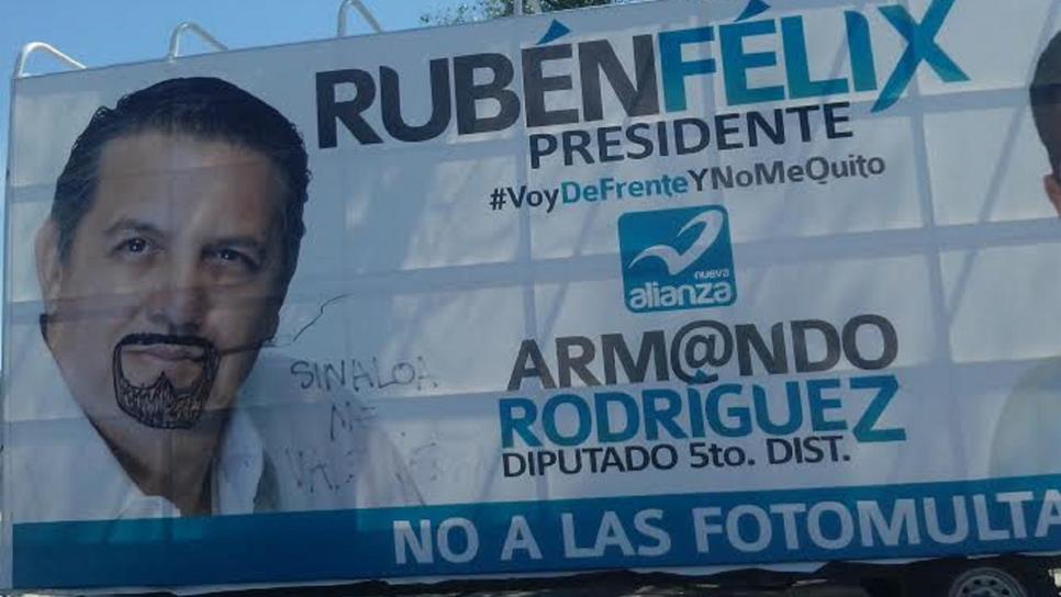 Denuncia Rubén Félix vandalismo en sus espectaculares