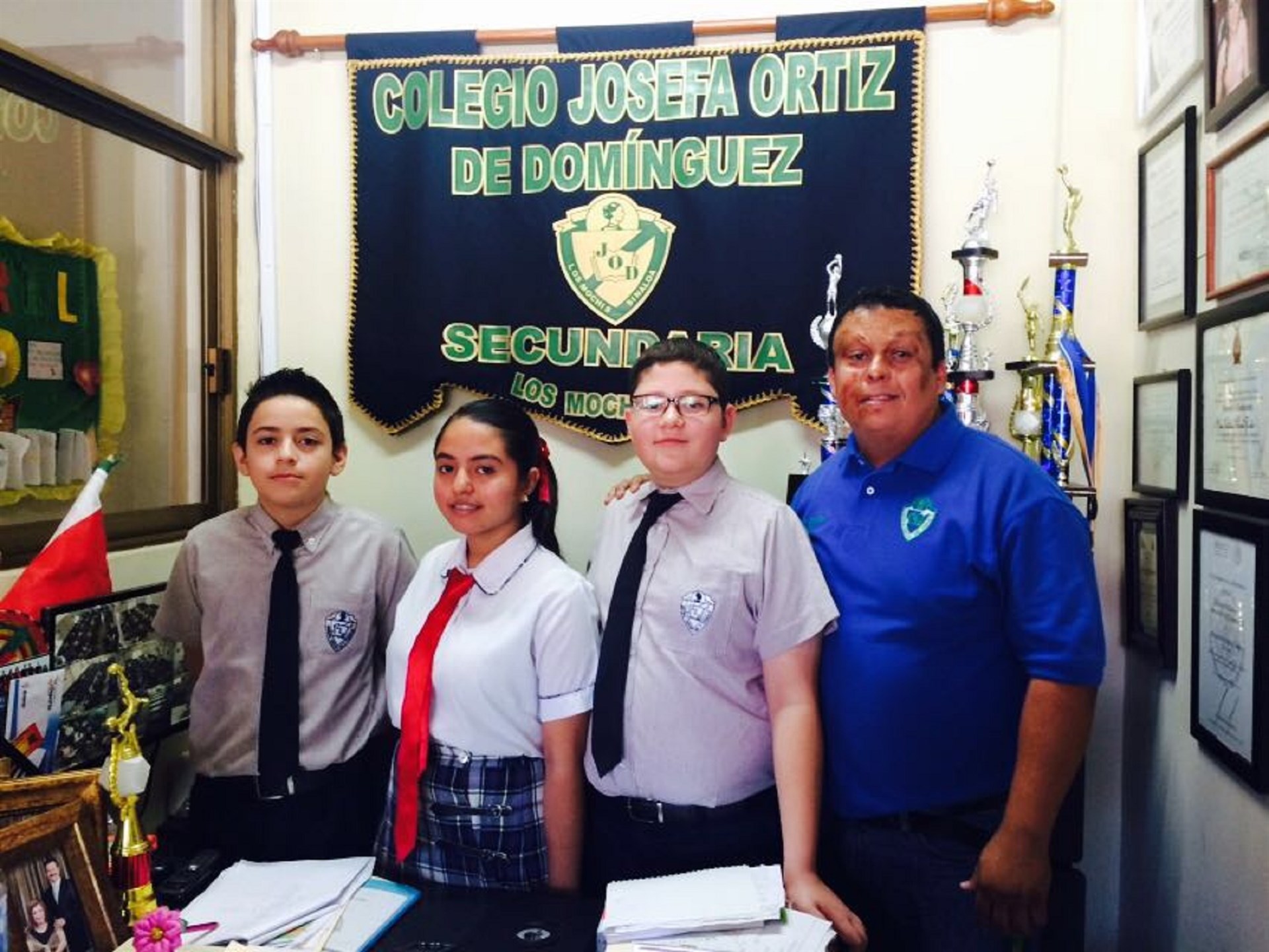 Tres niños ahomenses en 1er lugar en concurso de Microbiología