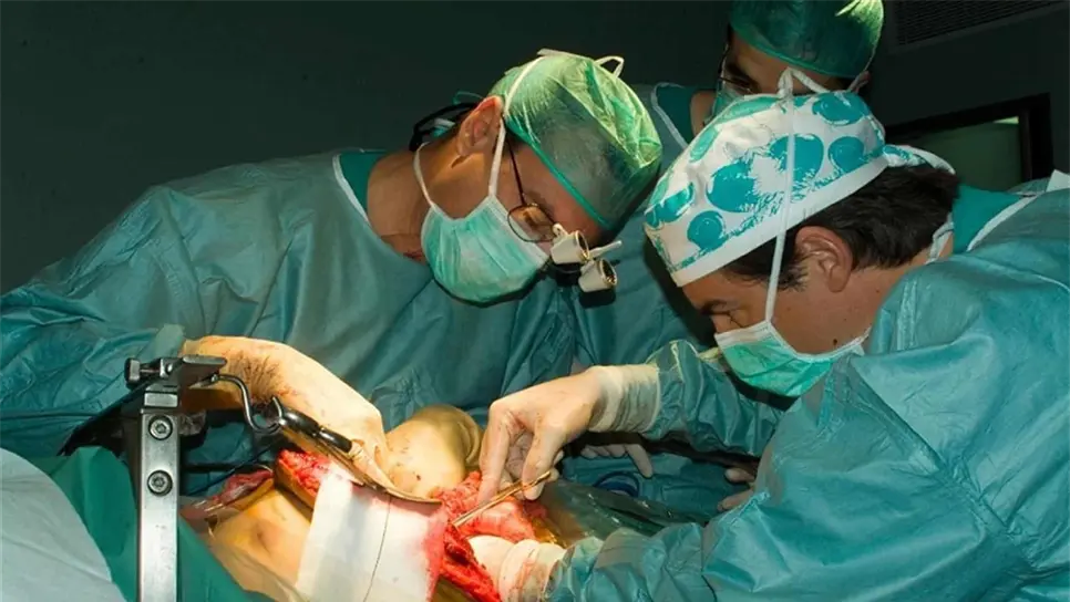 Realizan con éxito trasplante de hígado en el HGC