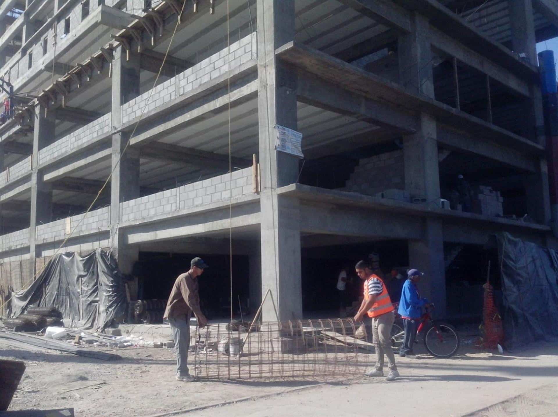 Demandarán a contratista por no pagar a albañiles