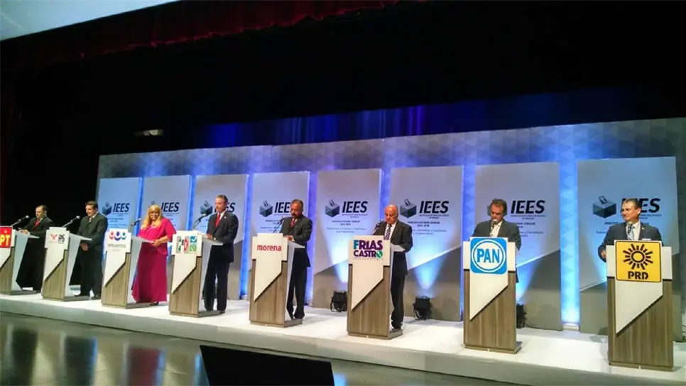 Llueven “dimes y diretes” en segundo debate de candidatos