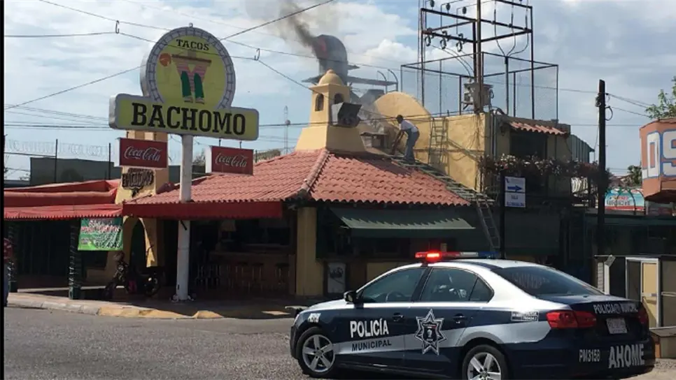 Se registra conato de incendio en la taquería Bachomo