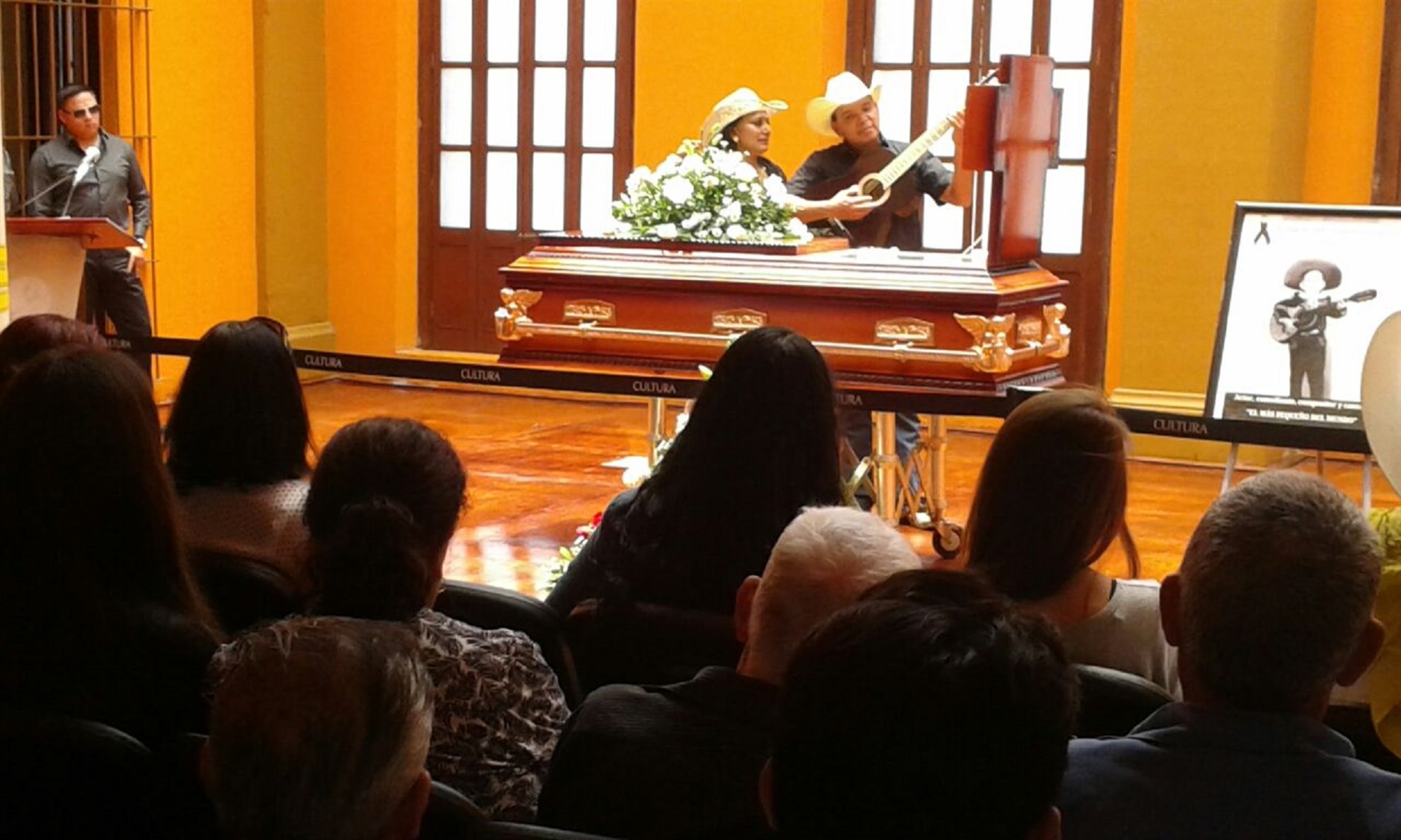 Dan el último adiós al Gran Margarito en Mazatlán