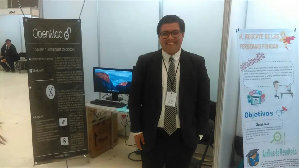 Sinaloense crea una versión económica de computadoras MAC