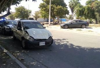 Mujer resulta lesionada en choque