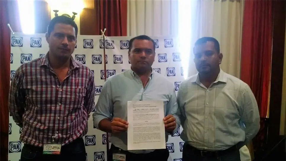 Denuncian PAN y PAS a GVL por mostrar sus boletas