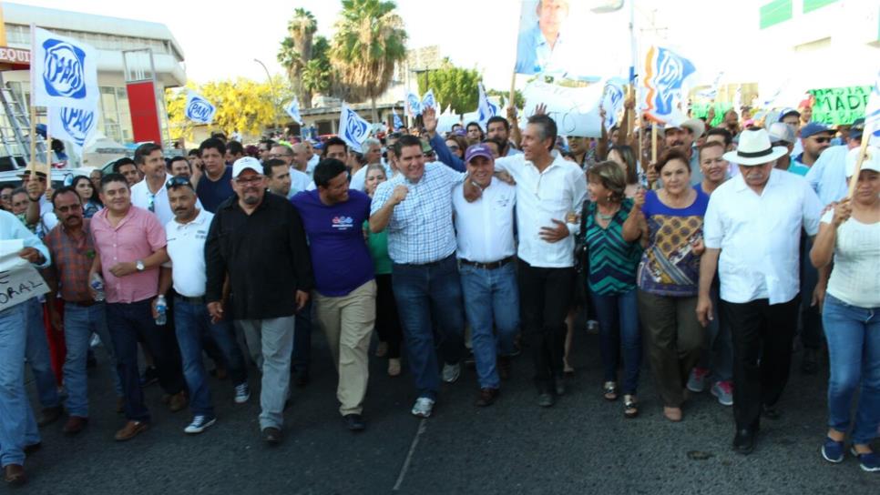 Salen a las calles a exigir claridad en elección en Ahome