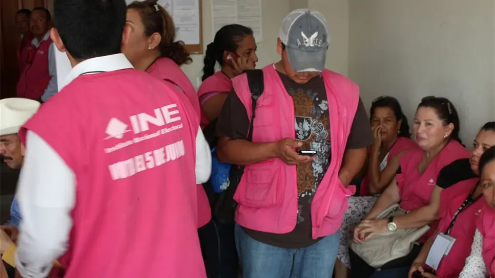 ¡Fuera INE!, gritan panistas en Ahome