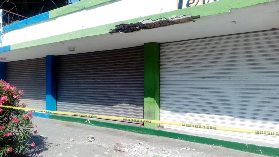 Comerciantes prefieren maquillar a derribar marquesinas: PC