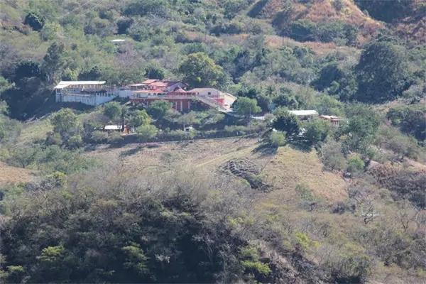 La Tuna, cuna de El Chapo, se convierte en zona de guerra La Tuna, cuna de El Chapo, se convierte en zona de guerra