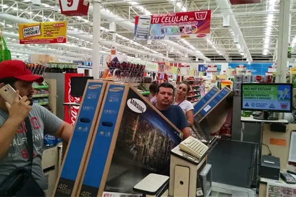 Ordena Profeco respetar oferta de pantallas con precio erróneo Ordena Profeco respetar oferta de pantallas con precio erróneo