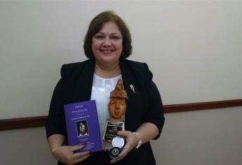 Regidora de Ahome recibe el Pakal de Oro