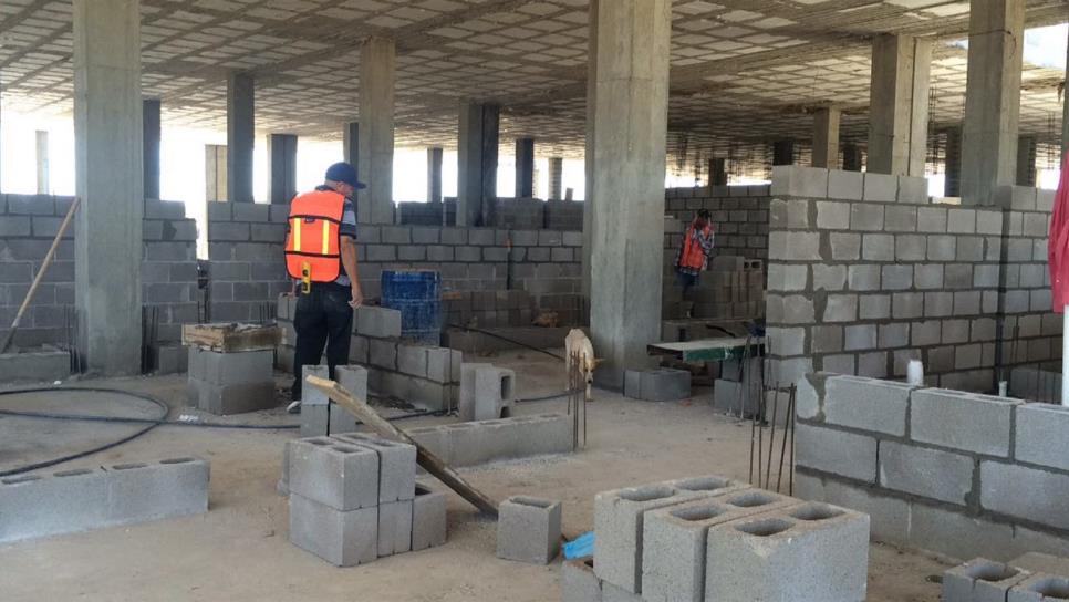 Pega a contructores del sur aumento al precio del cemento