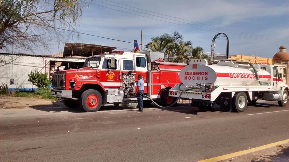 Se incendia bodega de escobas