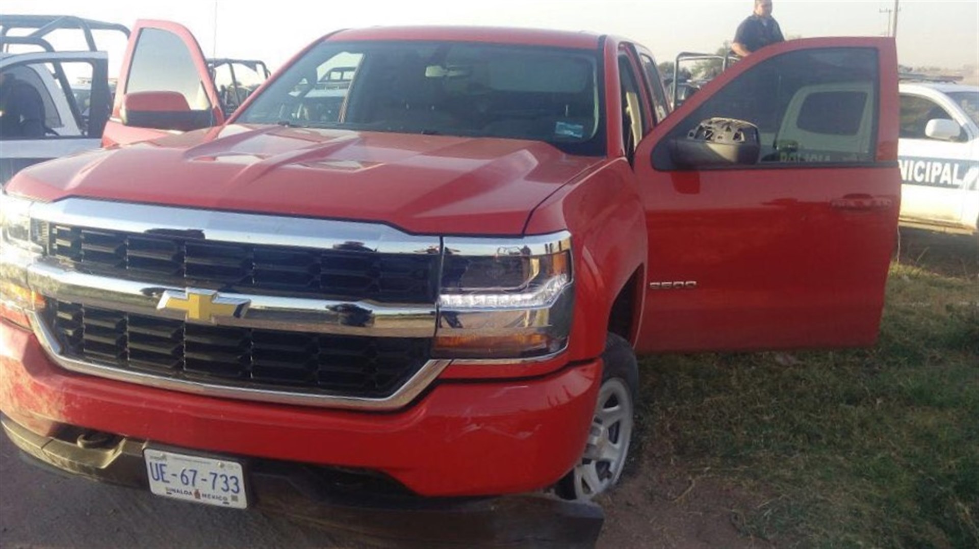 Recuperan en JJR camioneta robada en Los Mochis