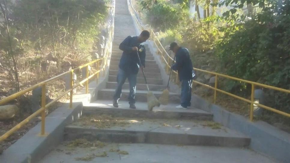 Limpian laderas del Cerro de la Memoria y la Pérgola