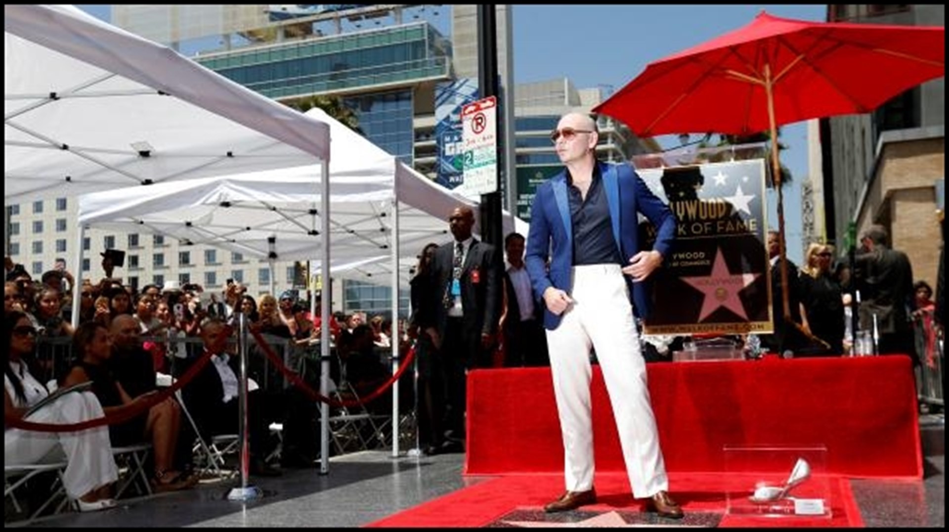 Pitbull ya tiene estrella en Hollywood