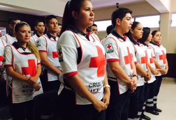 Egresan técnicos en urgencias médicas de Cruz Roja