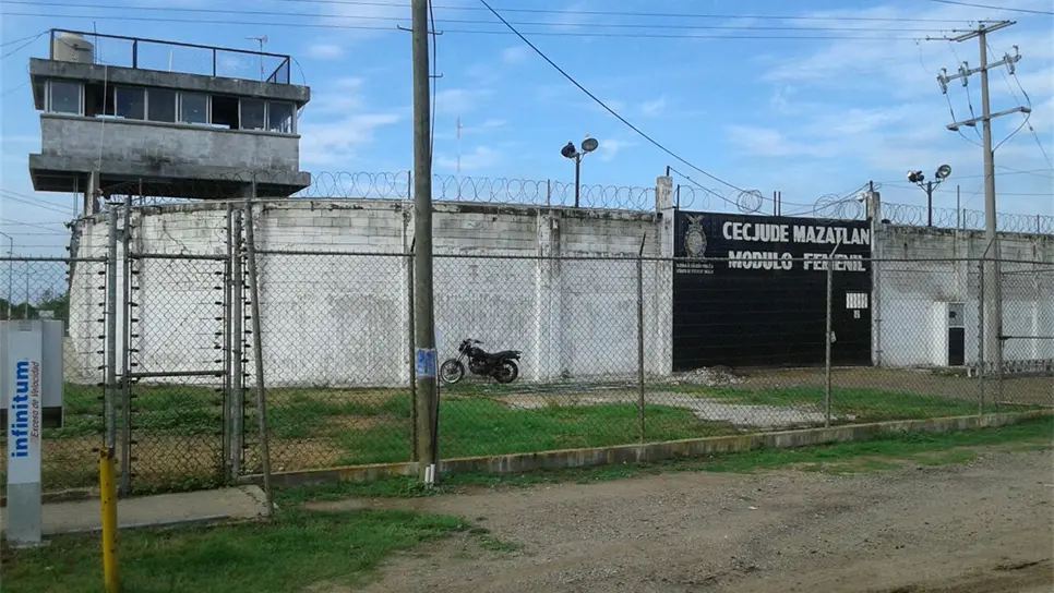 Exigen trabajadores del penal de Mazatlán solucion peticiones añejas