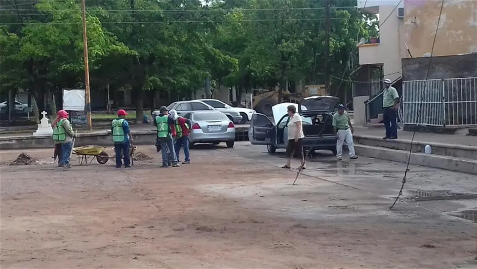 Paraliza lluvia a vecinos del sector Humaya