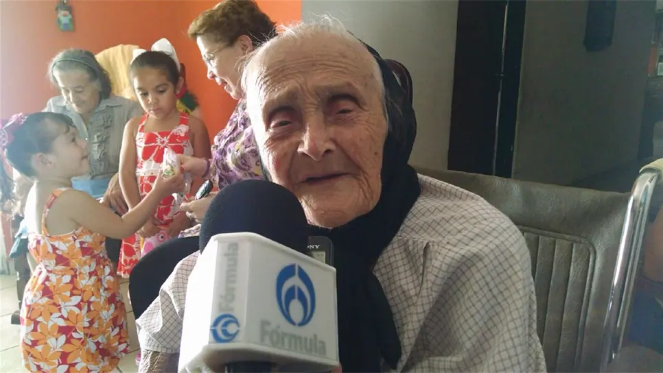 Doña Cuquita, cumplió 101 años de edad.