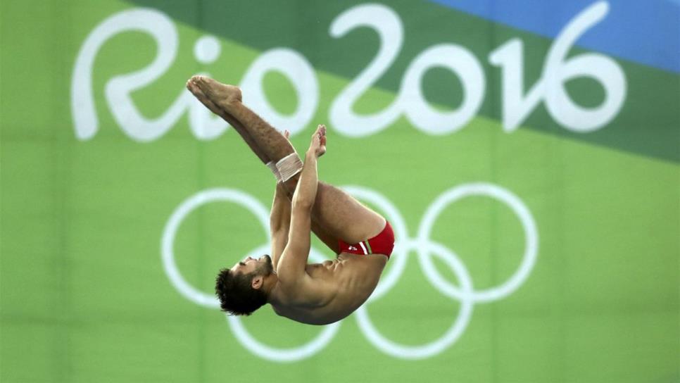 Clavadistas mexicanos avanzan a final en Río 2016