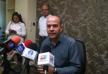 Lara Damken va a la secretaría de la AMIMP