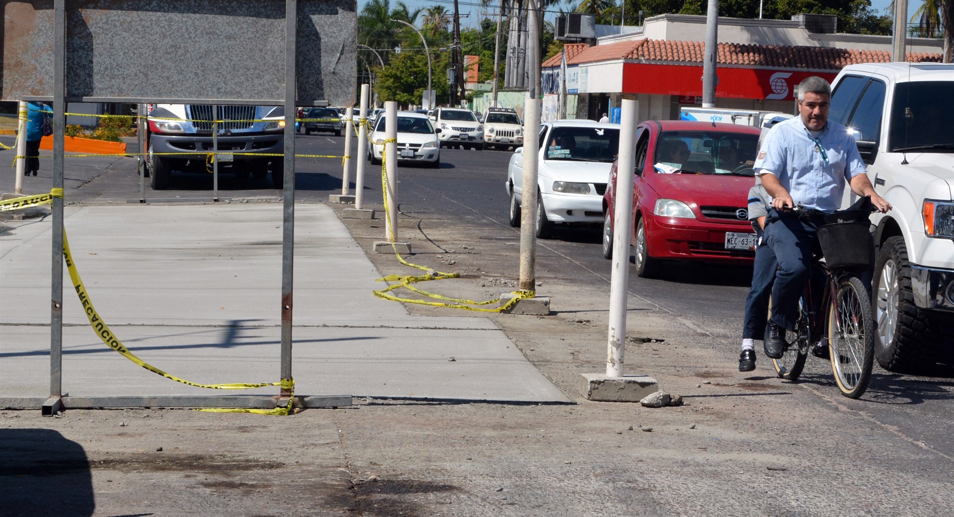 Anuncian 10 mdp para bacheo y reposición de losas