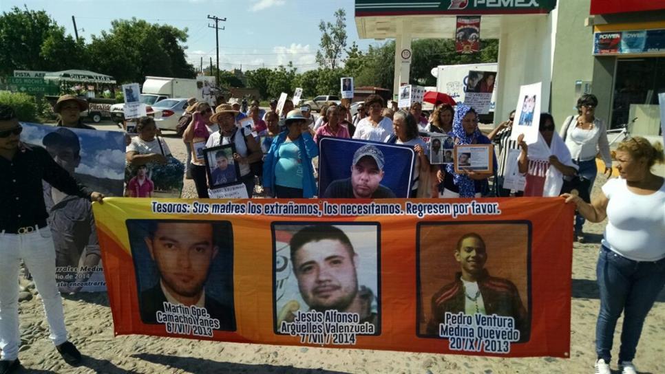 Marchan Rastreadoras por desaparecidos de El Fuerte