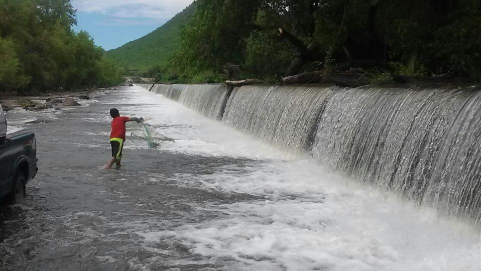 Precaución en el cruce de vados por creciente del río Fuerte