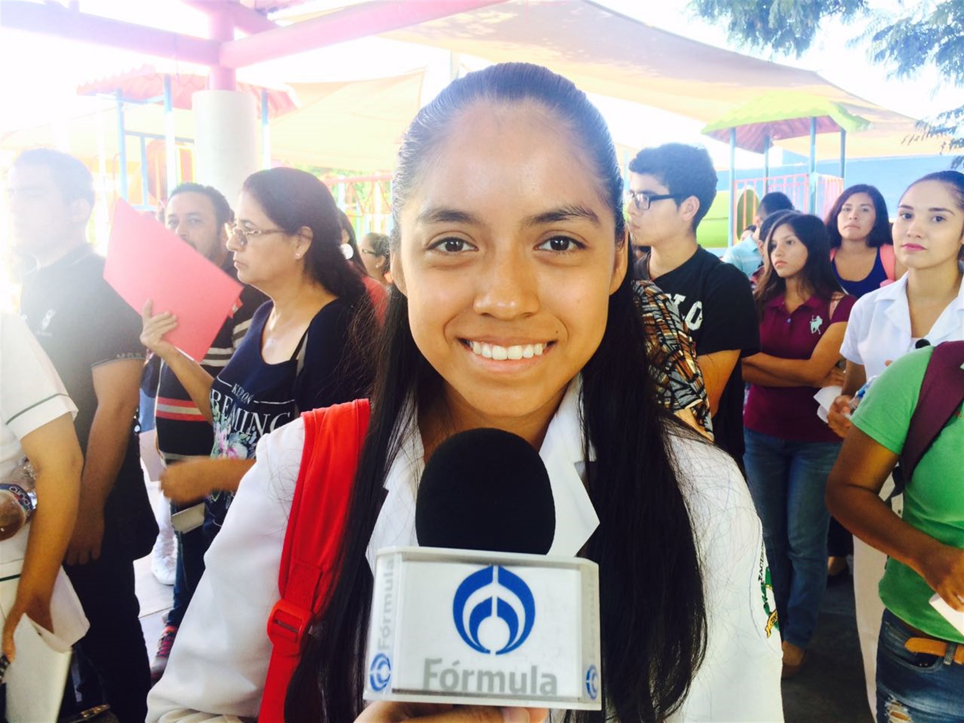 Rosa destina su beca para mantener sus estudios en Medicina