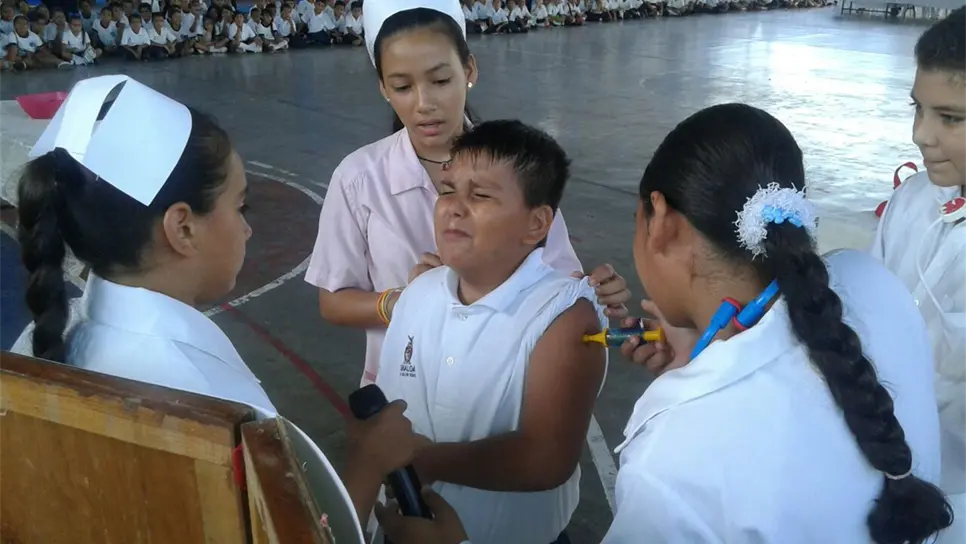 En algunas escuelas niños hicieron una representación. FOTO: Óscar Rodríguez.