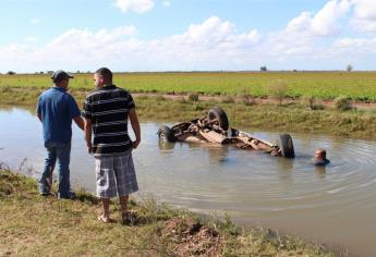 Fallece tras caer su tractor a un canal en Cortines 3