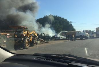 Se incendia yonque en Culiacán