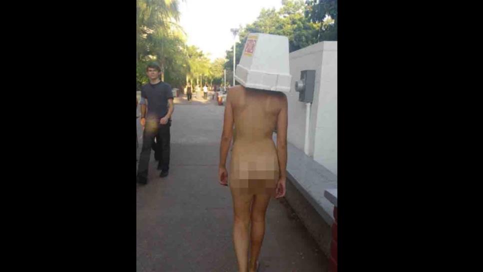 Sorprende mujer desnuda en Parque de las Riberas