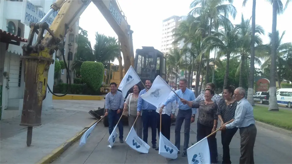 Inicia rehabilitación en zona turística de Mazatlán