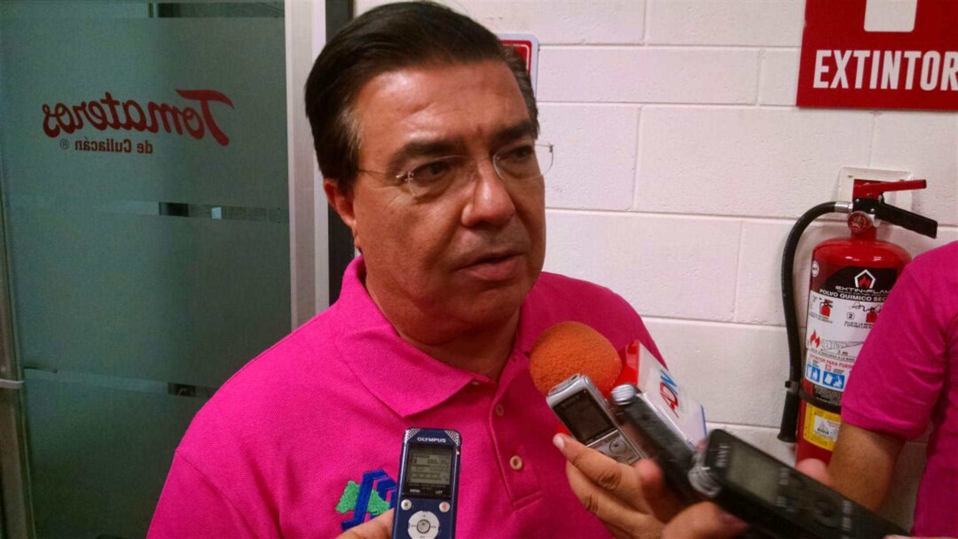 Ernesto Echeverría Aispuro.