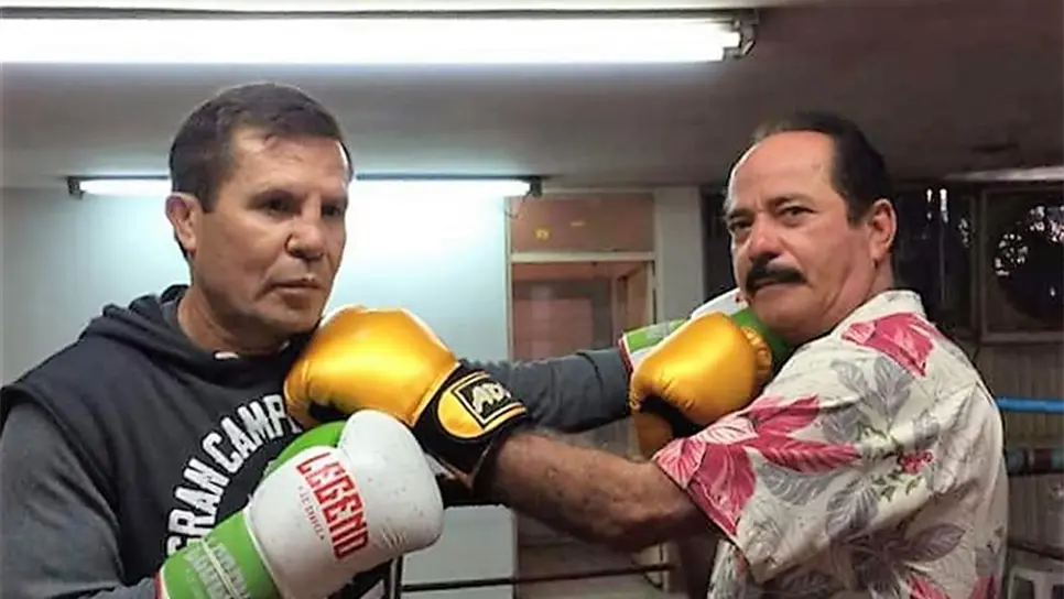 Julio César Chávez y José Manuel Valenzuela. FOTO: Luz Noticias.