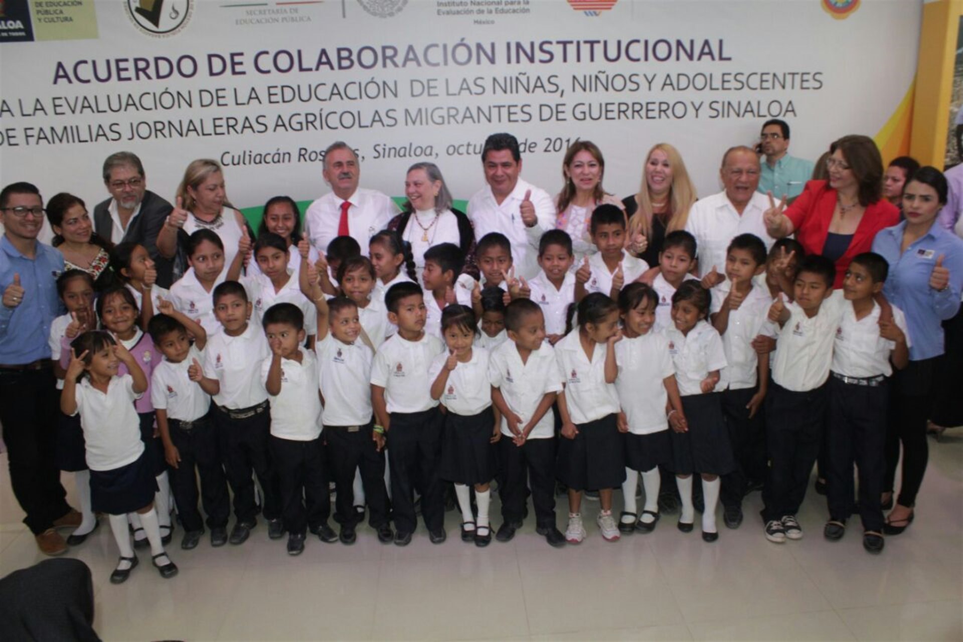 “Cuando mucho” niños migrantes terminan la primaria: INEE