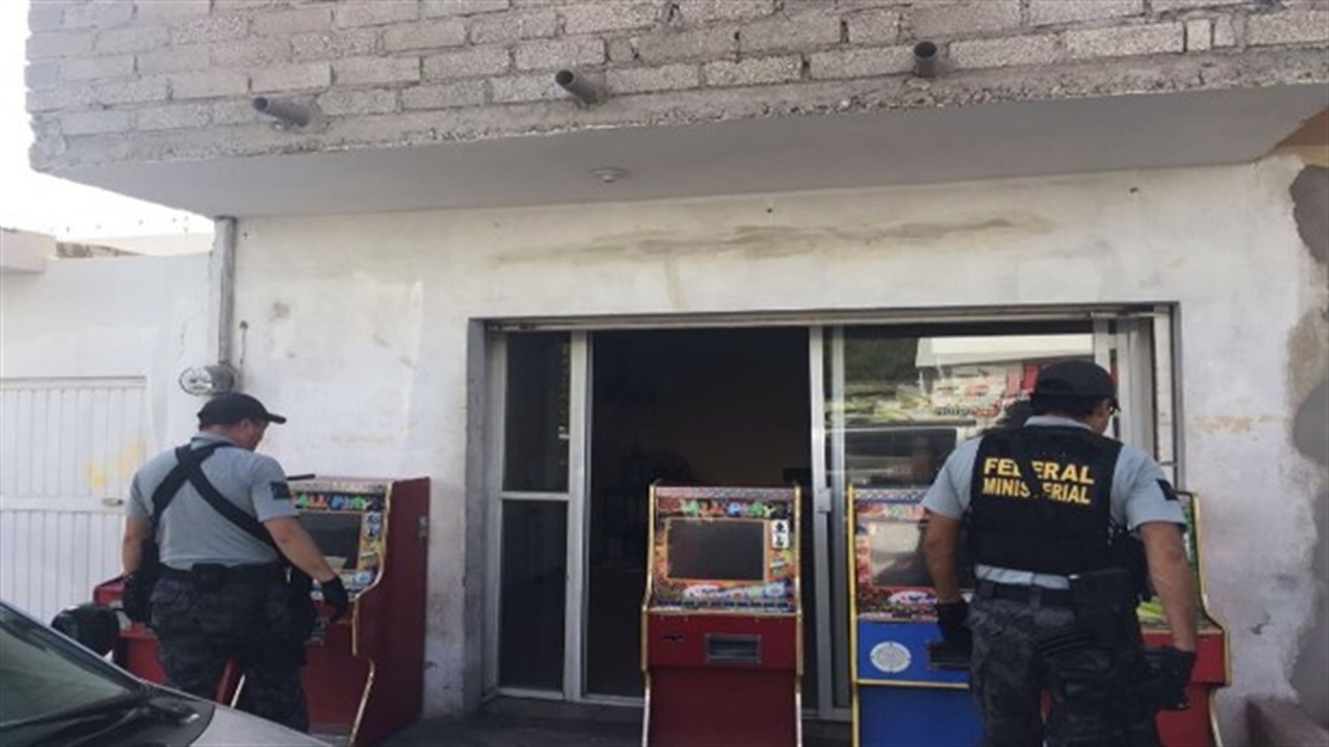 PGR asegura 45 máquinas tragamonedas en Sinaloa