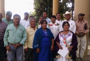 Se deslindan indígenas de recurso en contra del Congreso