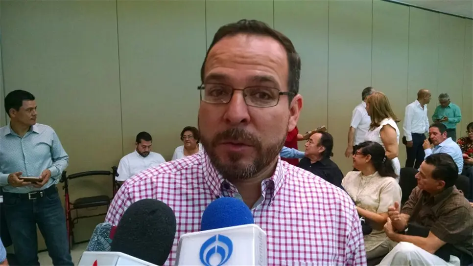 Miguel Calderón Quevedo.
